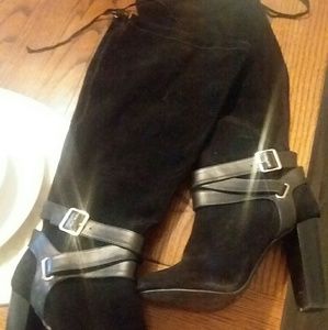 Size 9 knee high wide calf boots